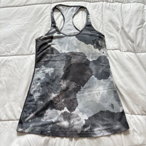 Lululemon Tops - Lululemon Tank Top Womens Size 6 Racerback White Coal Tinted Cool Athletic Yoga
